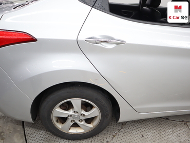2012 - hyundai avante