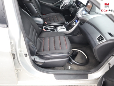 2012 - hyundai avante