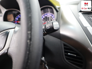 2012 - hyundai avante