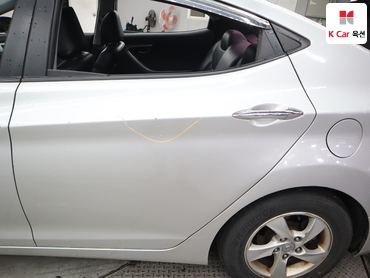 2012 - hyundai avante