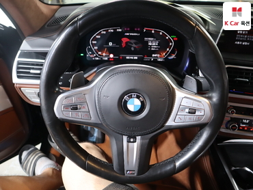 2022 - bmw m7