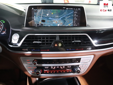 2022 - bmw m7