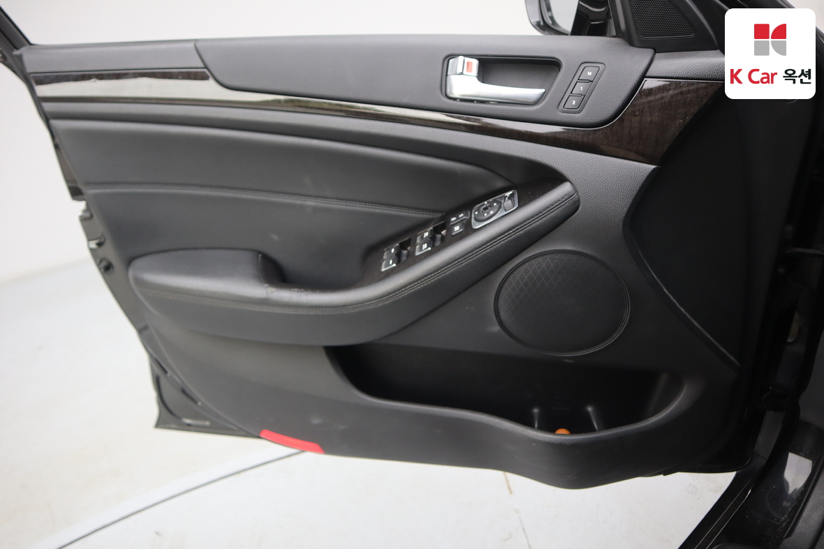 Kia K7 - 8