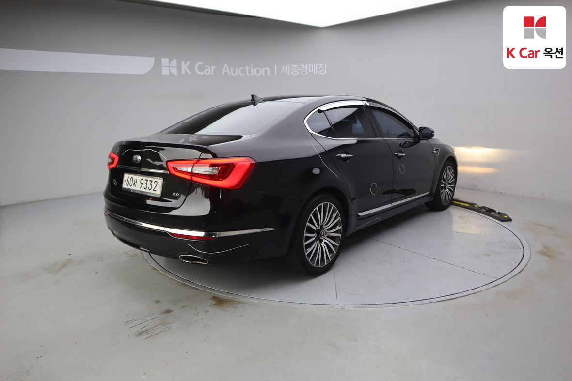 Kia K7 - 2