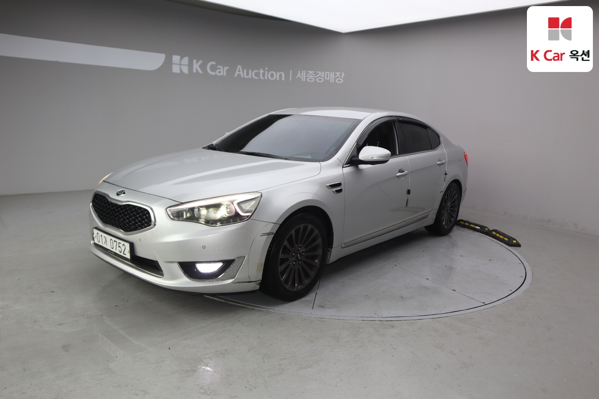 Kia K7 - 1