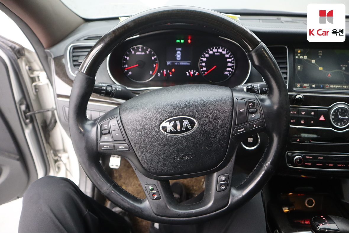 Kia K7 - 10