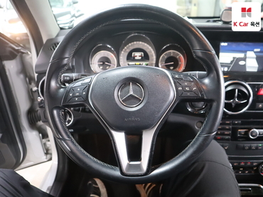 2013 - mercedes-benz glk220