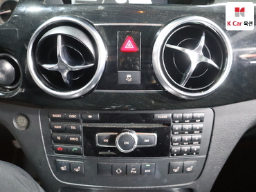 2013 - mercedes-benz glk220
