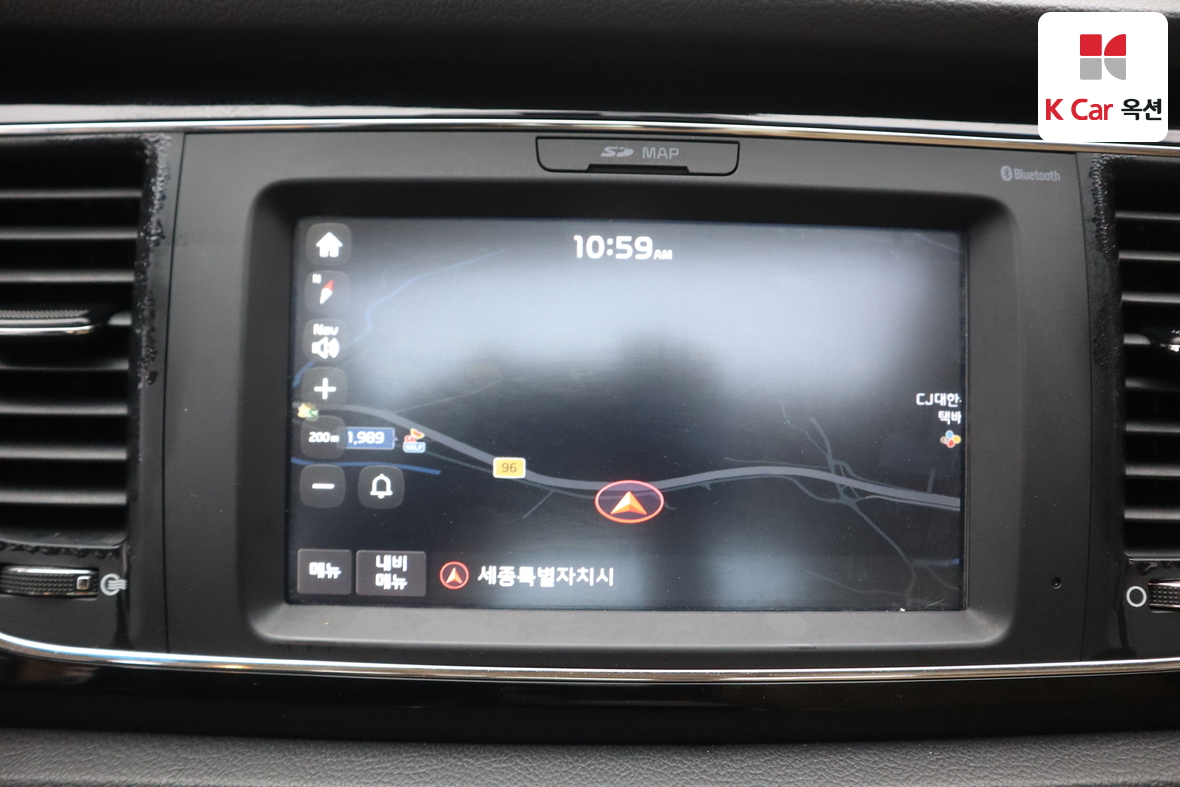 Kia New Carnival - 14