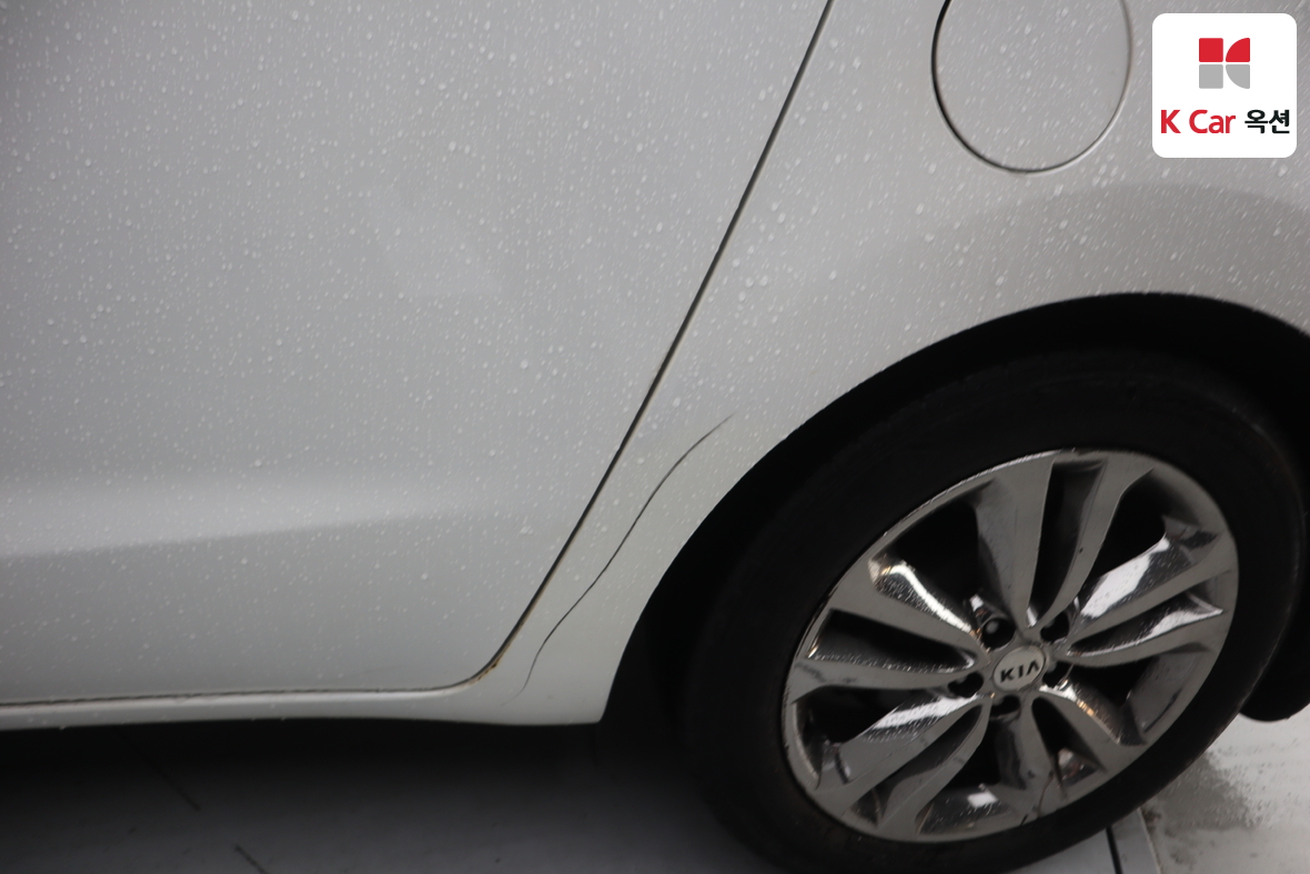 Kia New Carnival - 45