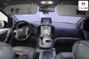 2012 - hyundai grand starex