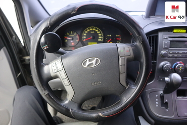 2012 - hyundai grand starex