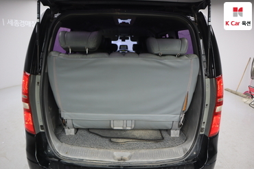2012 - hyundai grand starex