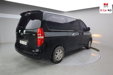 2012 - hyundai grand starex