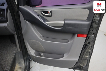2012 - hyundai grand starex