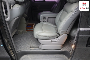 2012 - hyundai grand starex