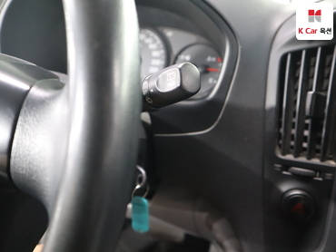 2011 - hyundai grand starex