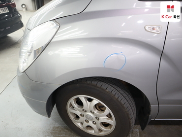2011 - hyundai grand starex