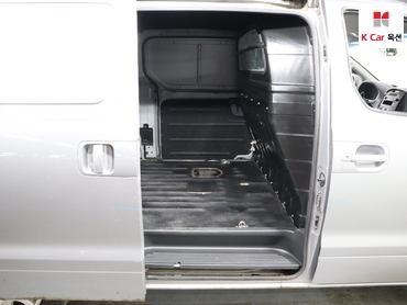2011 - hyundai grand starex
