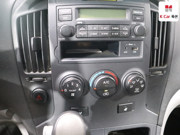 2011 - hyundai grand starex