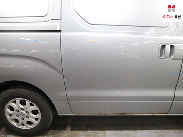 2011 - hyundai grand starex