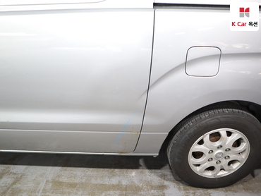 2011 - hyundai grand starex
