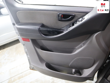 2011 - hyundai grand starex