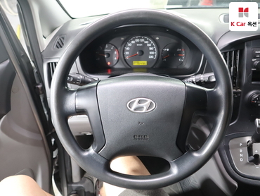 2011 - hyundai grand starex