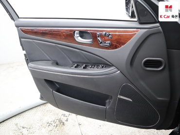 2014 - hyundai equus