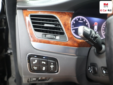 2014 - hyundai equus