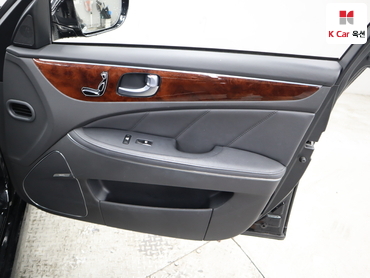2014 - hyundai equus