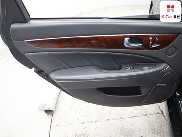 2014 - hyundai equus