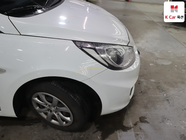 2015 - hyundai accent