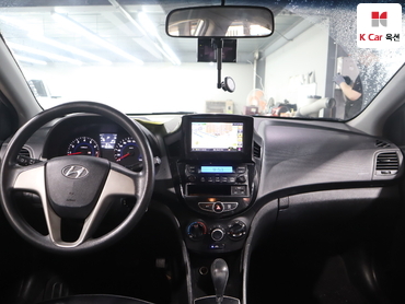 2015 - hyundai accent