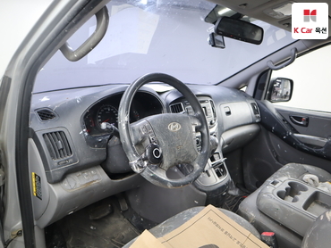 2017 - hyundai grand starex