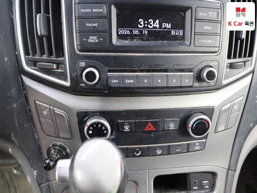 2017 - hyundai grand starex