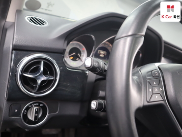 2015 - mercedes-benz glk220