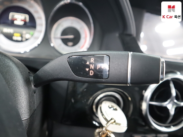 2015 - mercedes-benz glk220