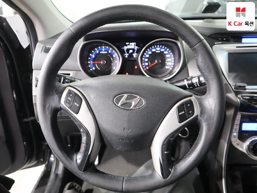 2011 - hyundai avante