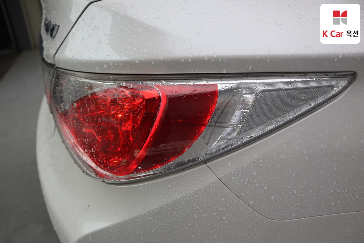 Hyundai Sonata - 43