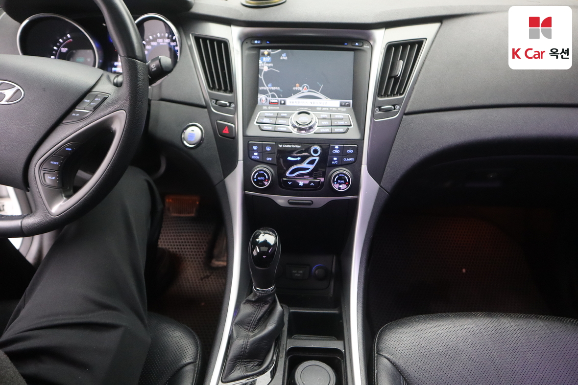Hyundai Sonata - 6