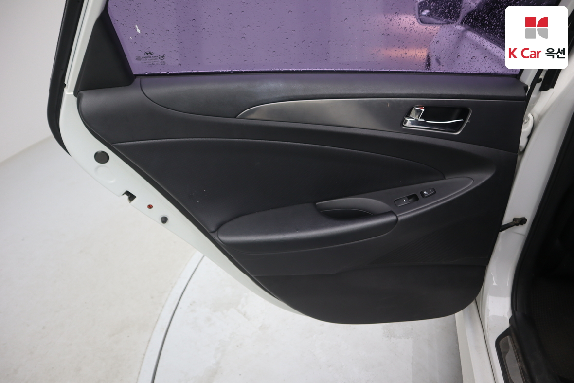 Hyundai Sonata - 22