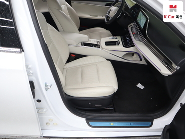 2022 - hyundai grandeur
