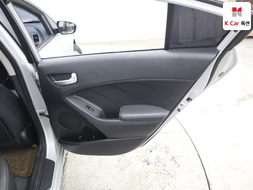 2017 - kia k3