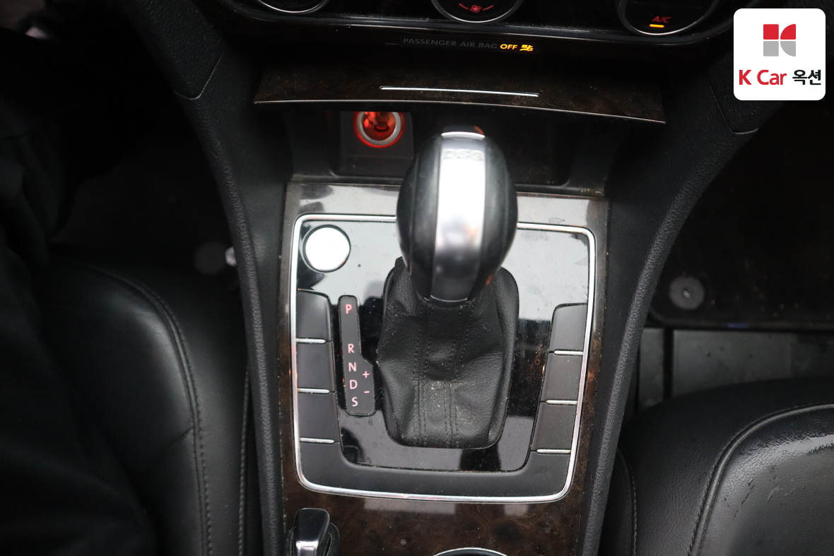 Volkswagen Passat - 16