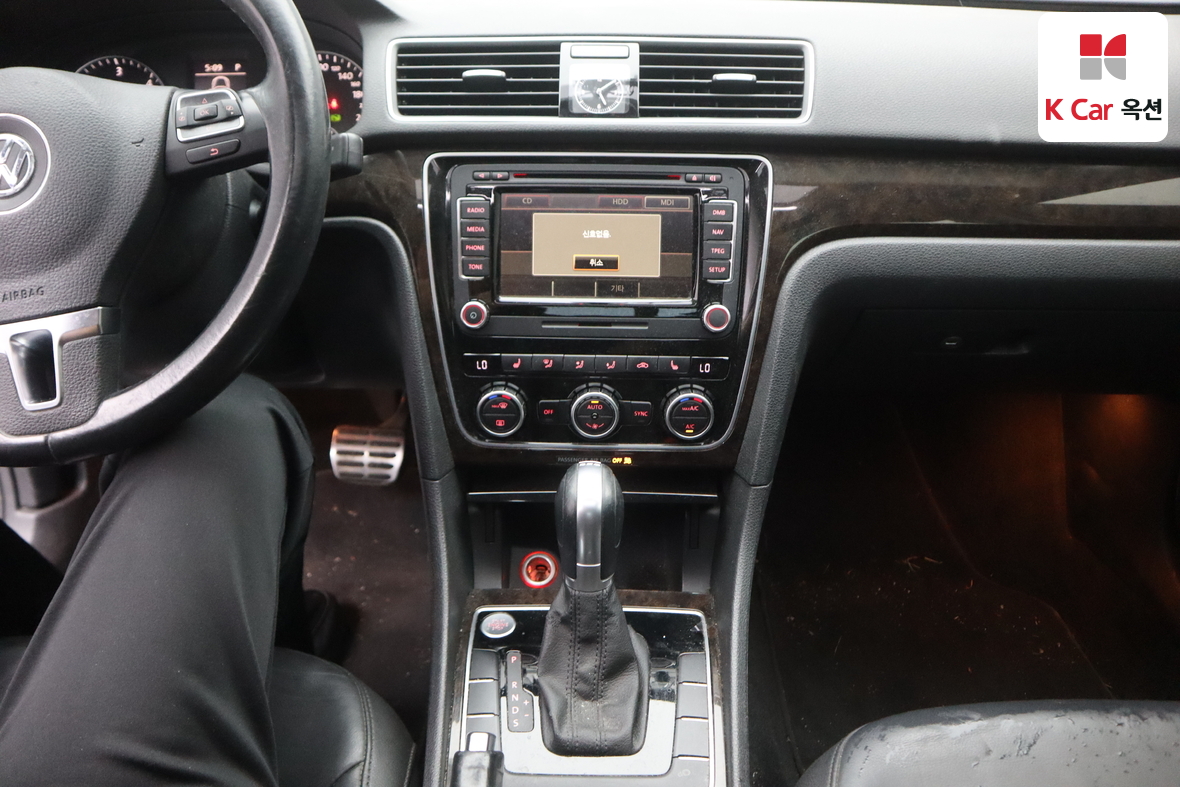 Volkswagen Passat - 6