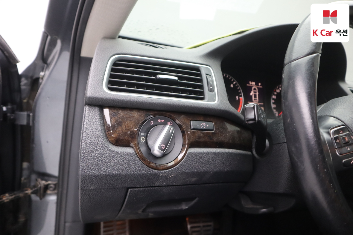 Volkswagen Passat - 9