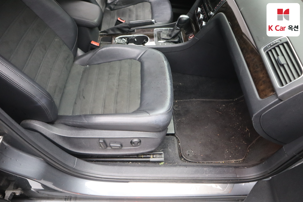 Volkswagen Passat - 31