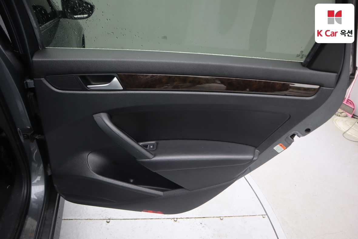 Volkswagen Passat - 28