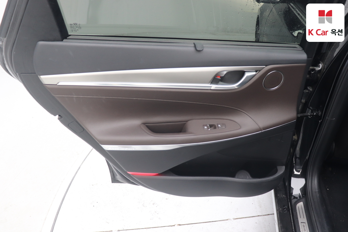 Hyundai Grandeur - 23